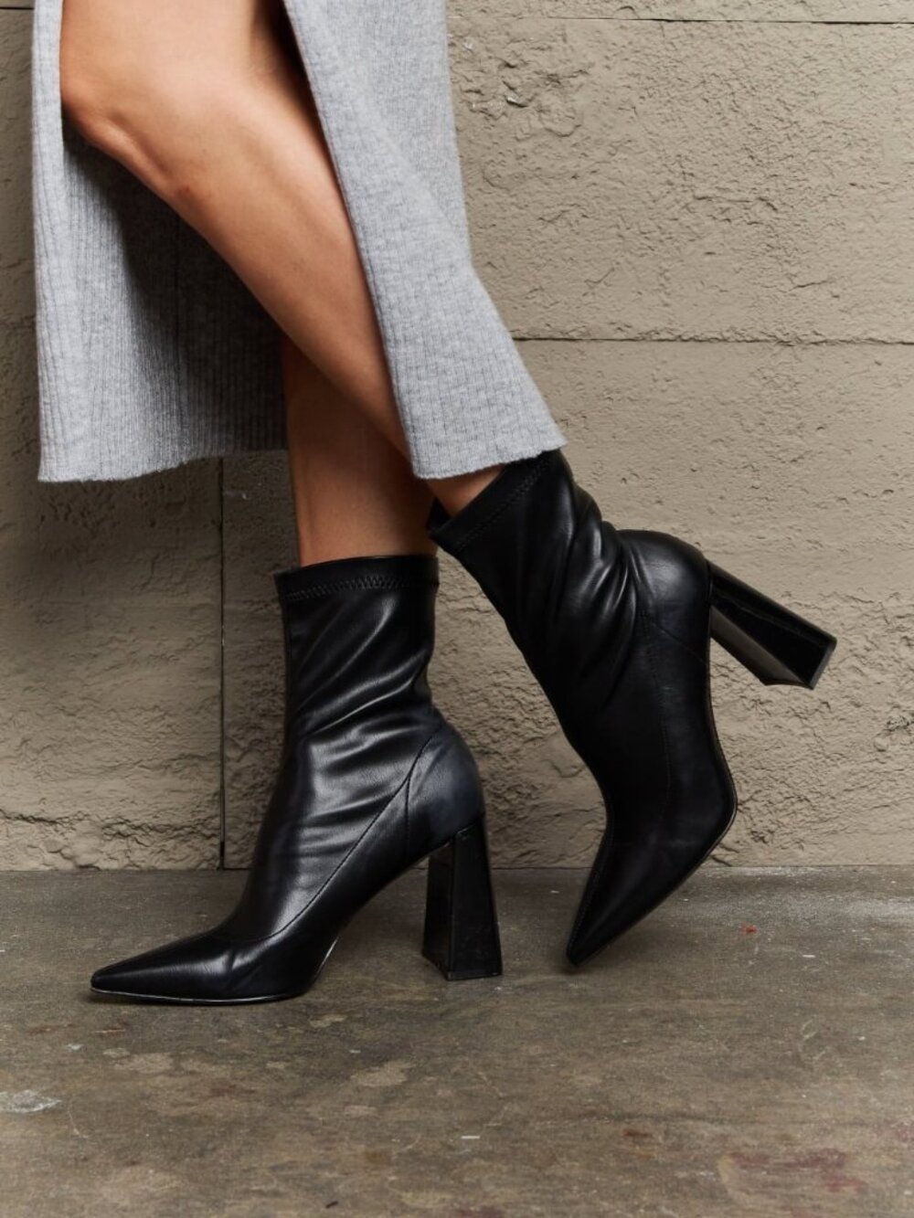 NWT Weeboo Stacy Block Heel Sock Boots